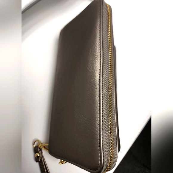 Pewter Wristlet Wallet Cardholder - Picture 7 of 8